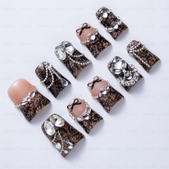 IntoVibes duck nails pack showcased as a complete set for fashion looks.