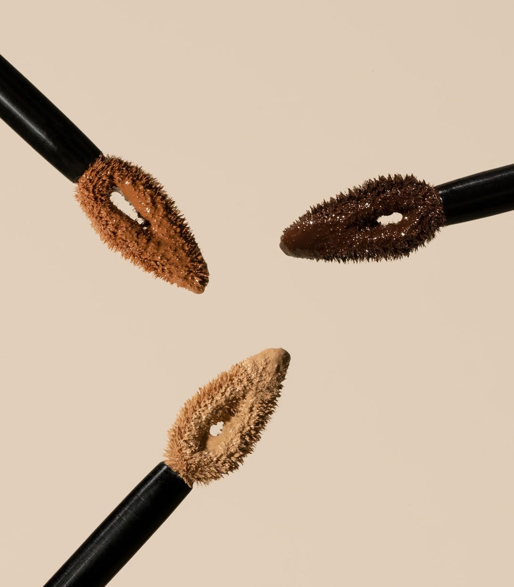 Lightweight texture of MAKE Skin Mimetic Concealer delivering hydration.